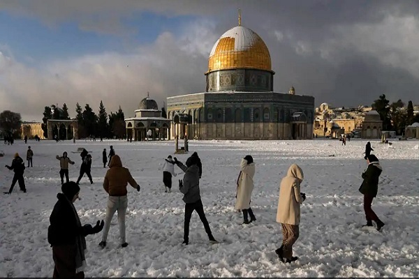 Beispielloser Schneefall in der Al-Aqsa-Moschee