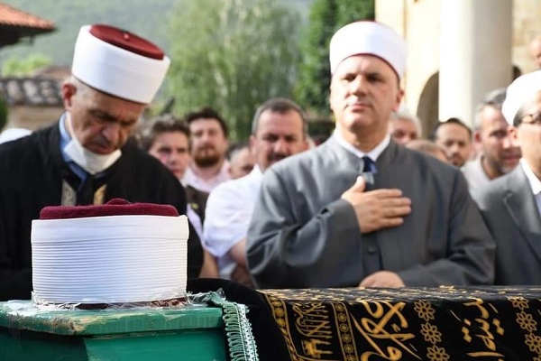 Mullah Mahmoud Aslanis unermüdliche Anstrengungen, mazedonische Koranauswendiglerner auszubilden