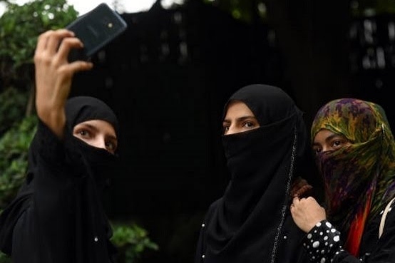 Wie Muslima in Indien sich gegen online-Beschimpfungen wehren