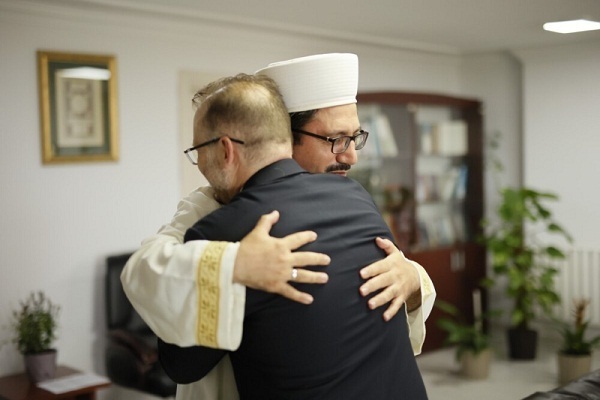 Mexikanischer Pilot in der Türkei zum Islam konvertiert