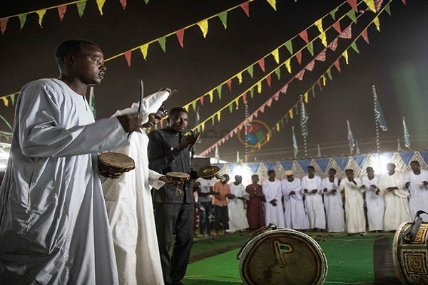 Rituale zum Gedenken an die Geburt des Propheten (SAS) in verschiedenen islamischen Ländern
