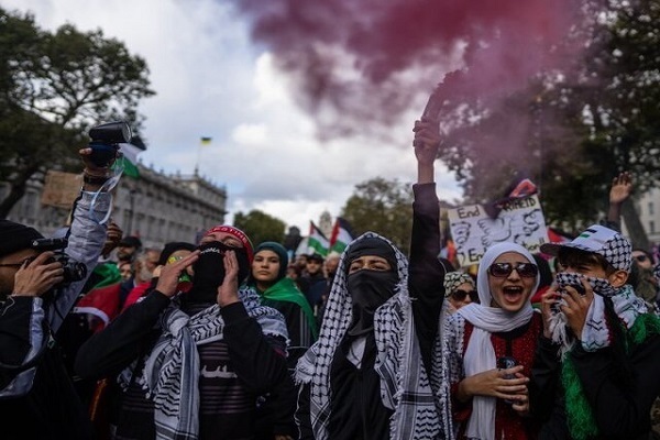 Absage der Weihnachtsfeierlichkeiten von Palästina-Anhängern in der Welt für Gaza + Foto