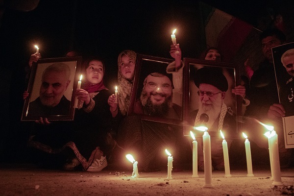 Kaschmir: Muslime zünden Kerzen an