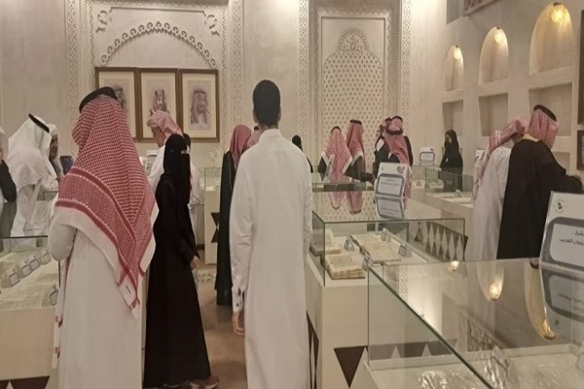 Ausstellung seltener Korane in der ersten Al-Ahsa-Ausstellung + Fotos