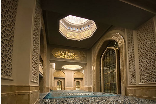 Integration einheimischer und islamischer Symbole in die Architektur der größten Moschee Zentralasiens + Fotos