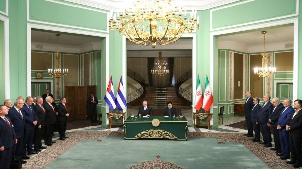 Märtyrer Ayatollah Raisi Präsident und Unterstützter des Widerstands
