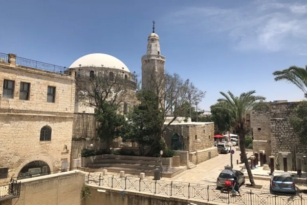 Internationaler Tag der Moscheen: Erinnerung an das verborgene Feuer der Judaisierung der ersten Qibla der Muslime + Film