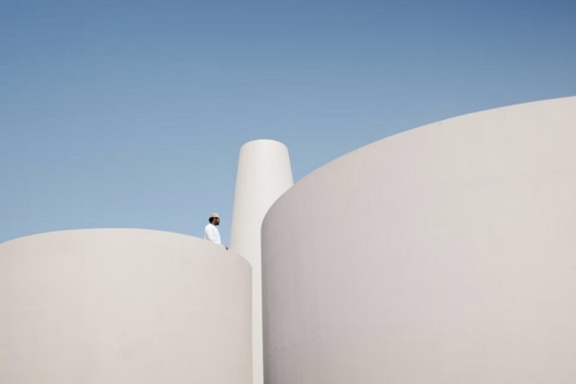 Video | Geometrische Architektur der Bab al-Salam-Moschee: Erinnerung an Demut im Gebet Video | Geometrische Architektur der Bab al-Salam-Moschee: Erinnerung an Demut im Gebet