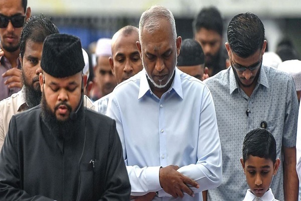 Eid al-fitr-Gebet (Fest des Fastenbrechen) auf der ganzen Welt