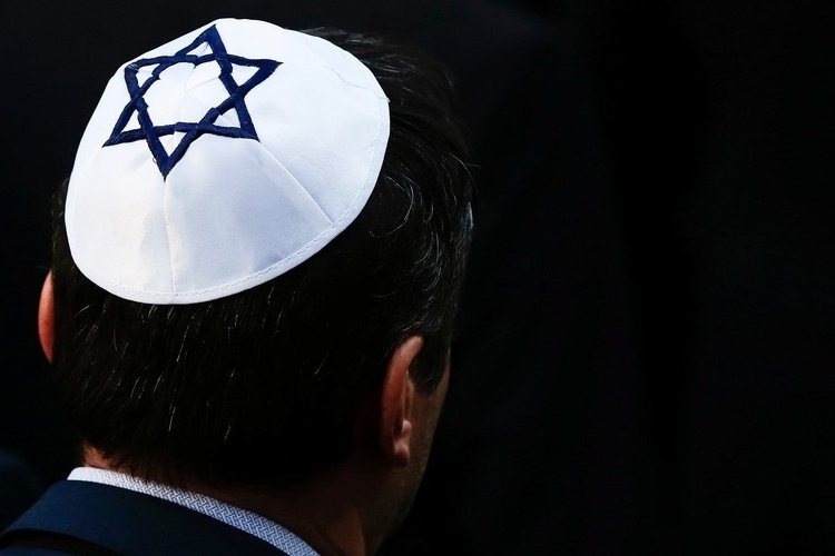Großes Budget der Zionisten um Muslime vom Koran zu entfernen