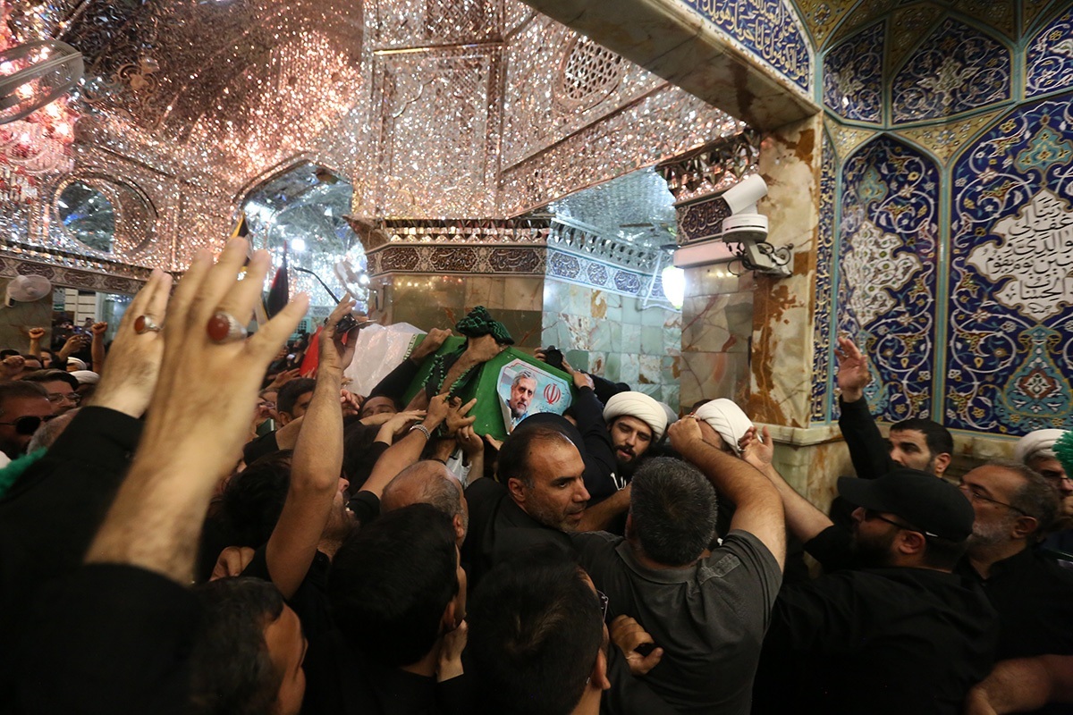 Qom verneigt sich vor Märtyrer Mohammad Saeed Izadi