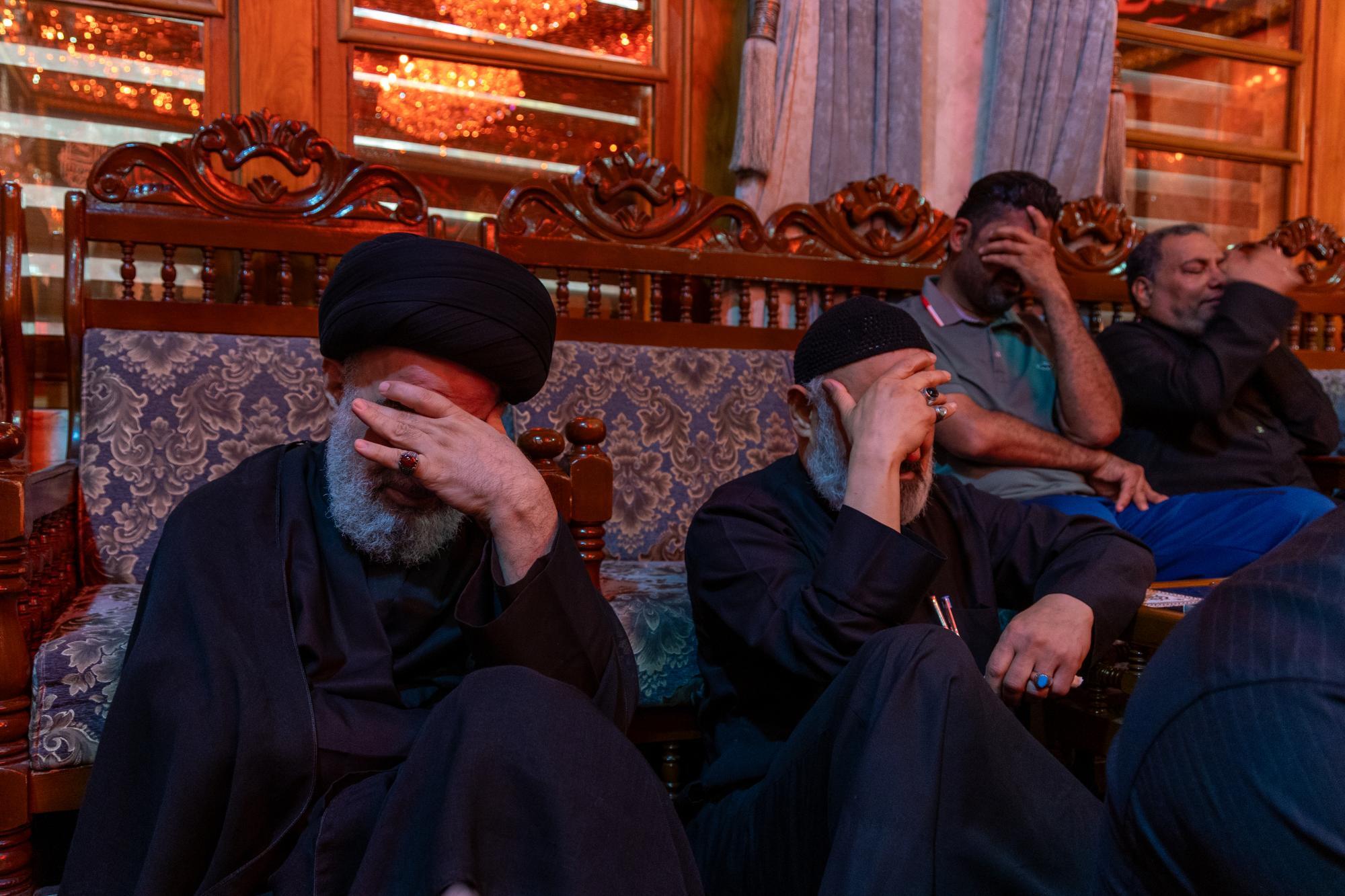Der Heilige Abbassitische Schrein hält eine Trauerfeier zum Arbaeen von Imam Al-Hussein (Friede mit ihm) ab