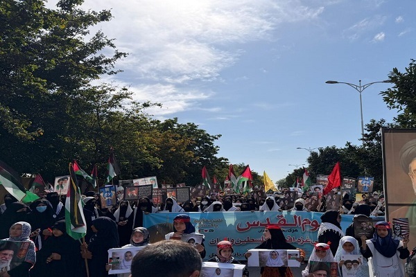 Klang von Parolen zur Unterstützung des Widerstands bei den Märschen zum Quds-Tag in verschiedenen Teilen der Welt