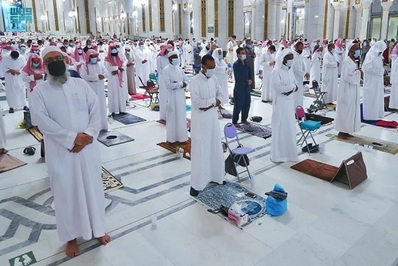 Tarawih-Gebet in der Haram-Moschee verrichtet