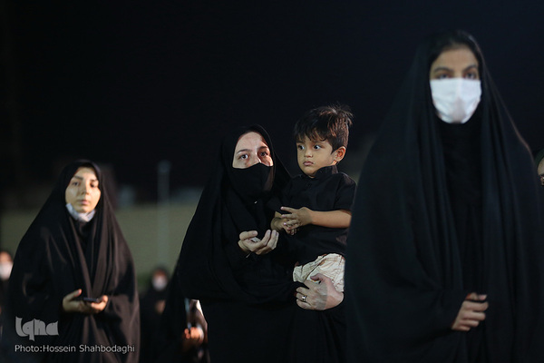 Trauerfeier unter freiem Himmel