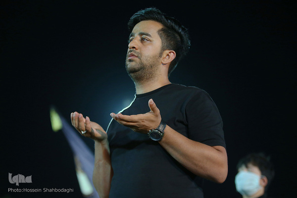 Trauerfeier unter freiem Himmel