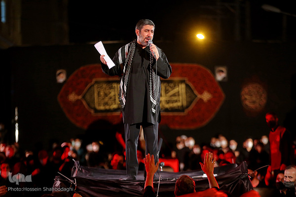 Trauerfeier am Vorabend zu Tasu´a  unter freiem Himmel  in Qom