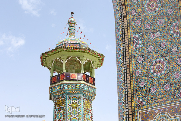 Schiiten begehen den Trauertag Tasu´a im Heiligen Schrein von Fatima Masuma