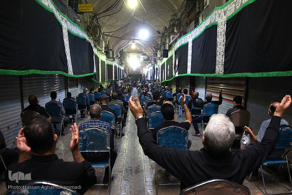Trauerfeier für Imam Hussein (a.s.) auf dem Großen Basar von Teheran