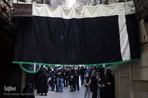 Trauerfeier für Imam Hussein (a.s.) auf dem Großen Basar von Teheran