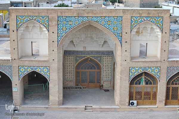 Die Große Atiq-Moschee in Qom