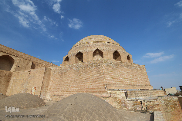 Die Große Atiq-Moschee in Qom