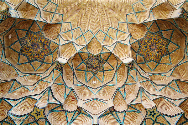 Die Große Atiq-Moschee in Qom