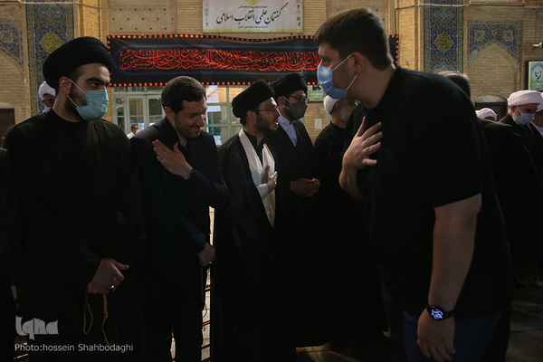 Gedenkveranstaltung zu Ehren von Ayatollah Said al-Hakim in Qom