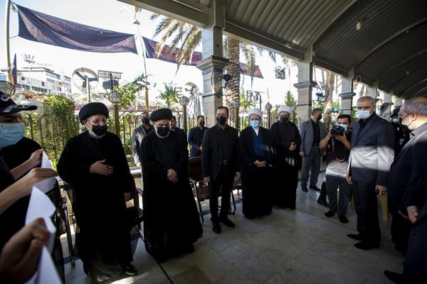 Gedenkveranstaltung zu Ehren von Ayatollah Said al-Hakim in Bayn al-Haramayn