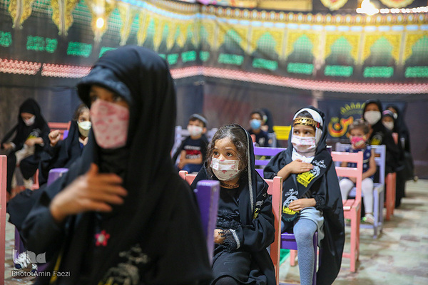 Kinder-Versammlung zum Gedenken an dreijährige Tochter von Imam Hussein