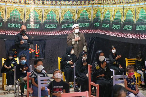 Kinder-Versammlung zum Gedenken an dreijährige Tochter von Imam Hussein