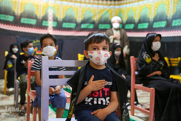 Kinder-Versammlung zum Gedenken an dreijährige Tochter von Imam Hussein