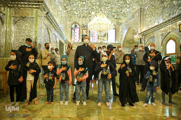 Kinder-Versammlung zum Gedenken an dreijährige Tochter von Imam Hussein