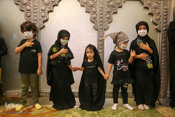 Kinder-Versammlung zum Gedenken an dreijährige Tochter von Imam Hussein