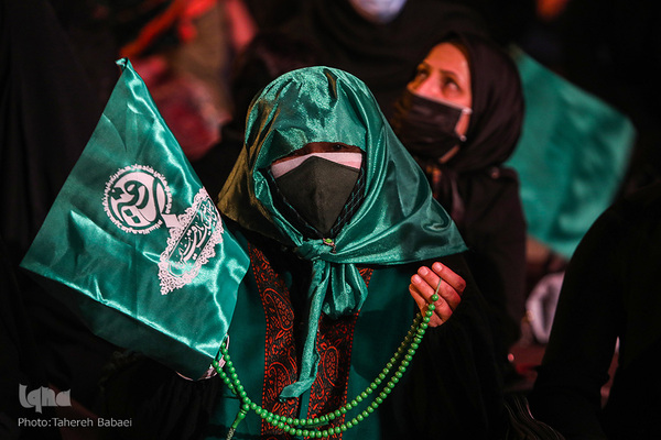 Lange Speisetafel zum Gedenken an „Ruqayya bint al Hussein“ gedeckt