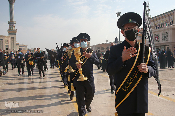 Trauerprozession für Imam Rida (a.s.) durch die heilige Stadt Qom