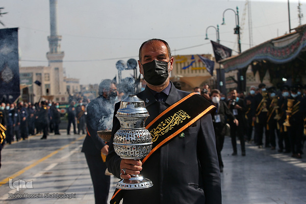 Trauerprozession für Imam Rida (a.s.) durch die heilige Stadt Qom