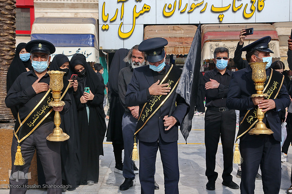Trauerprozession für Imam Rida (a.s.) durch die heilige Stadt Qom