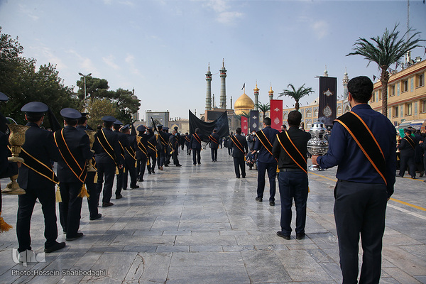 Trauerprozession für Imam Rida (a.s.) durch die heilige Stadt Qom