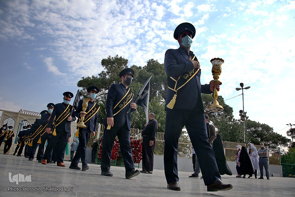 Trauerprozession für Imam Rida (a.s.) durch die heilige Stadt Qom