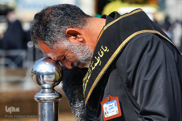 Trauerprozession für Imam Rida (a.s.) durch die heilige Stadt Qom
