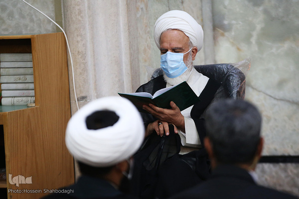 Gedenkveranstaltung zu Ehren von Allama Hasanzadeh Amoli in Qom