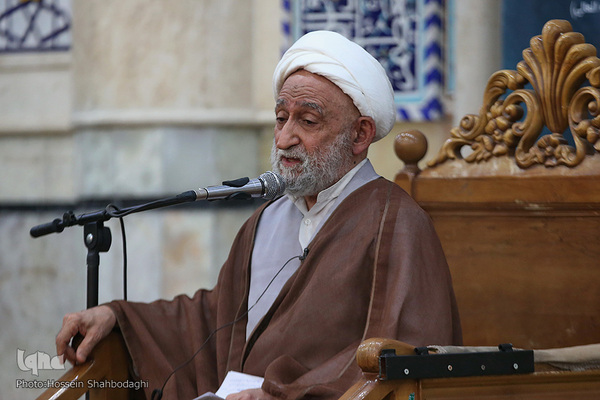 Gedenkveranstaltung zu Ehren von Allama Hasanzadeh Amoli in Qom