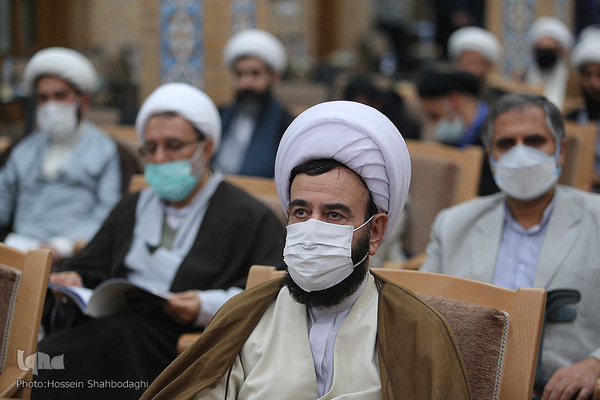 Gedenkveranstaltung zum 40. Todestag von Allama Tabatabai in Qom