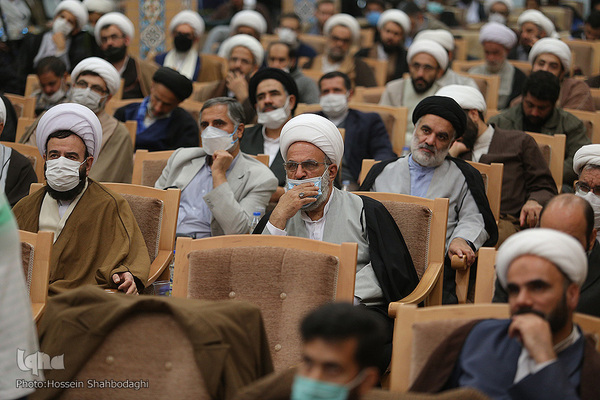 Gedenkveranstaltung zum 40. Todestag von Allama Tabatabai in Qom
