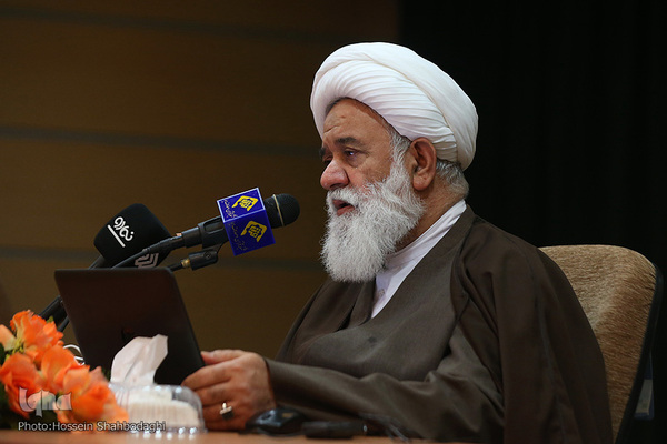 Nationale Tagung zu Ehren von Allama Misbah Yazdi