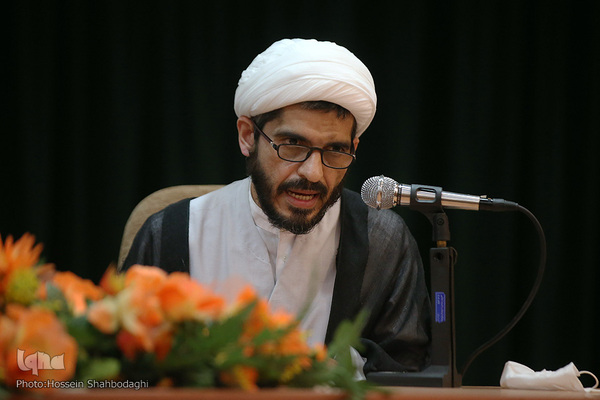 Nationale Tagung zu Ehren von Allama Misbah Yazdi