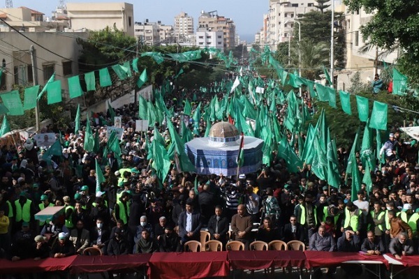 Palästinenser feiern 34. Jahrestag der Hamas-Gründung