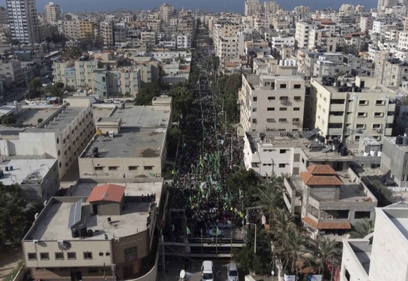 Palästinenser feiern 34. Jahrestag der Hamas-Gründung