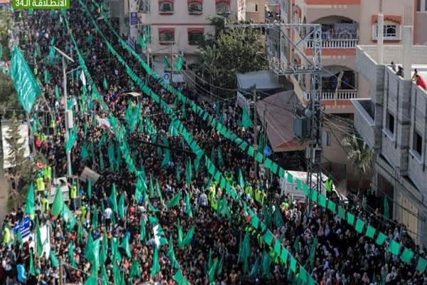 Palästinenser feiern 34. Jahrestag der Hamas-Gründung